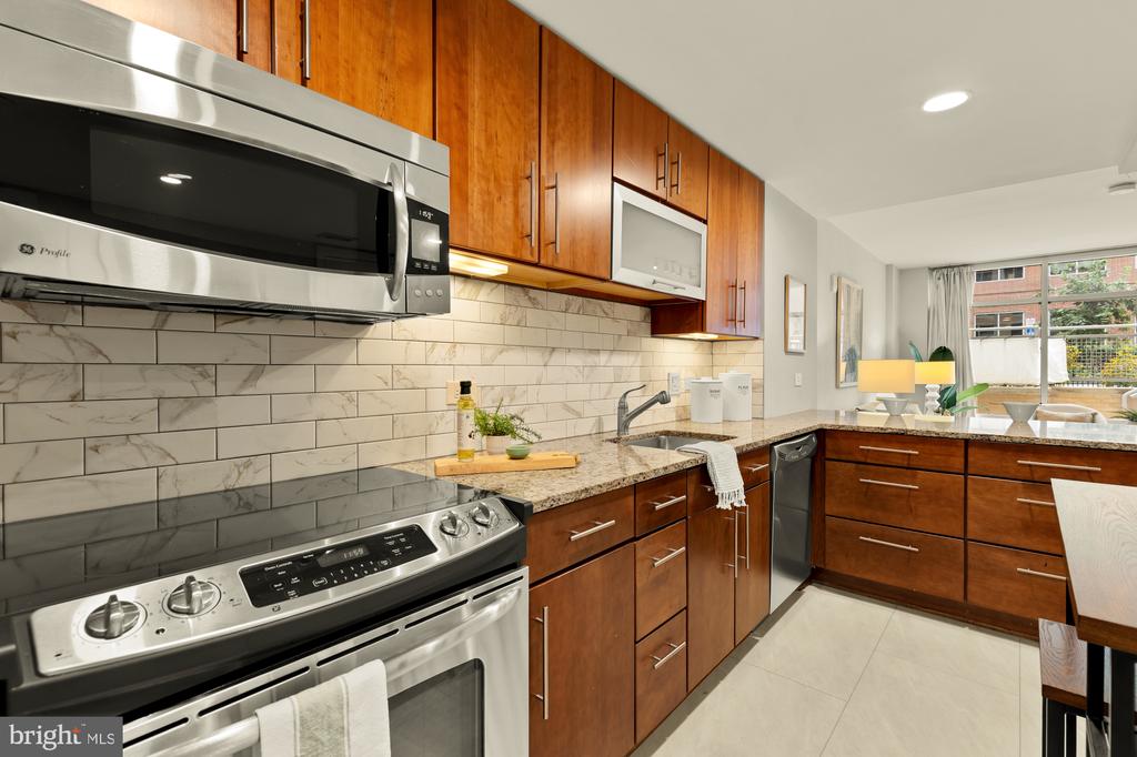 1025 1ST SE Unit: 104