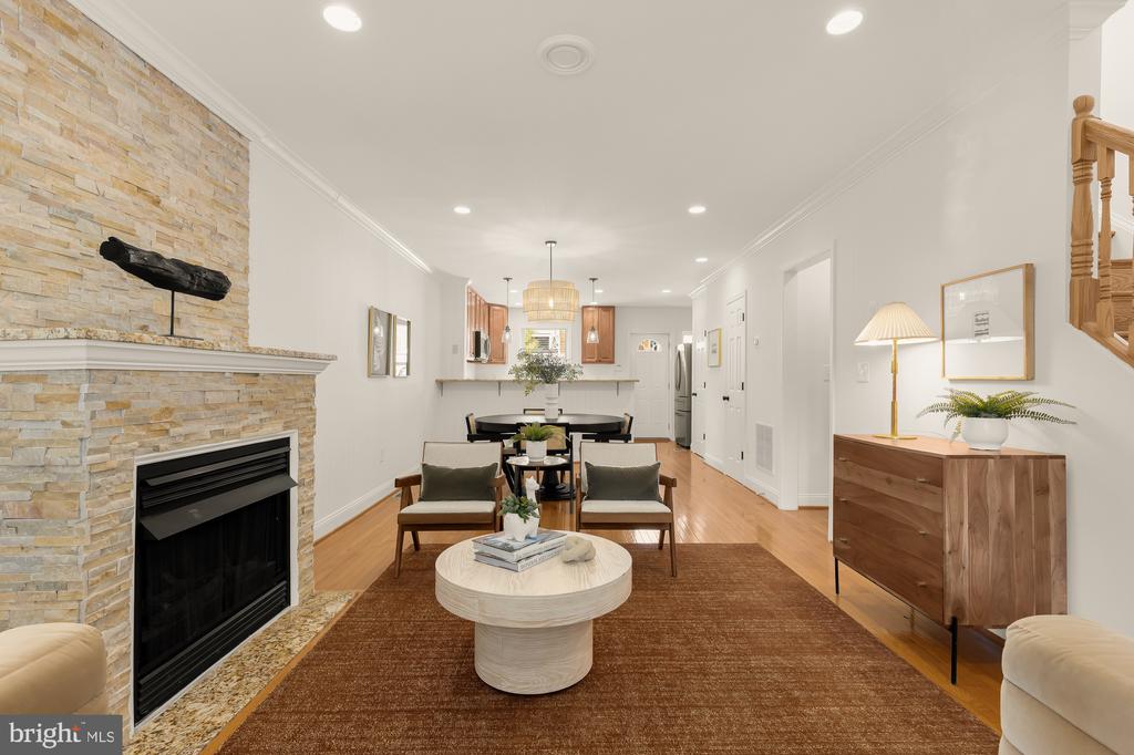 320 19TH STREET NE