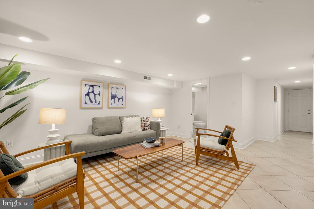 320 19TH STREET NE