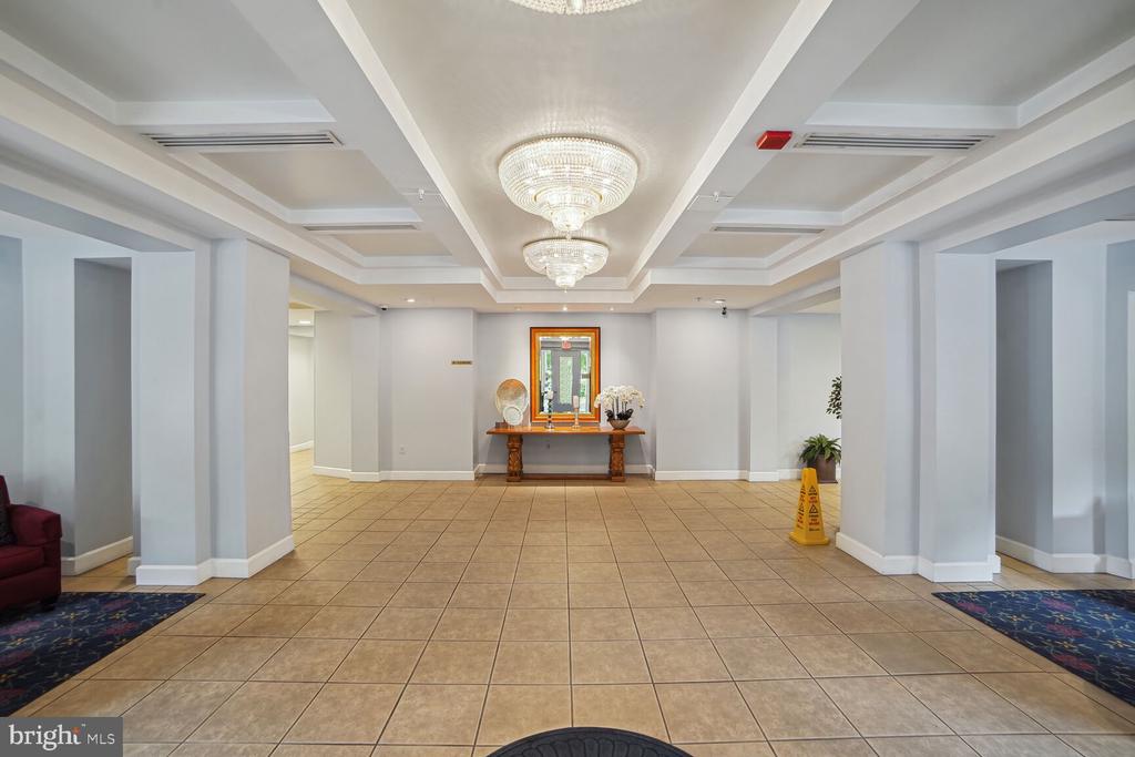 3005 S Leisure World Blvd #207