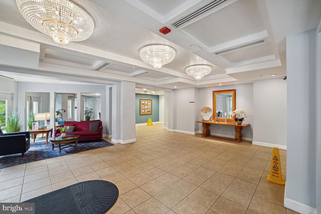 3005 S Leisure World Blvd #207