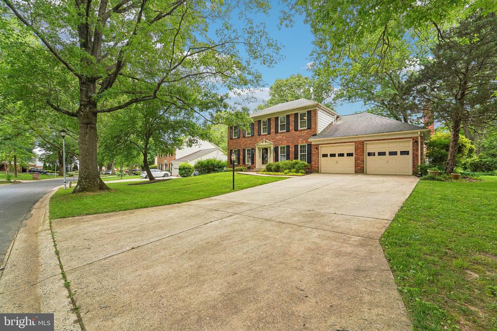 15320 Durant St