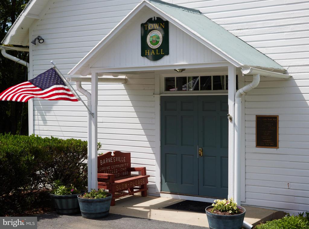 22500 OLD HUNDRED ROAD