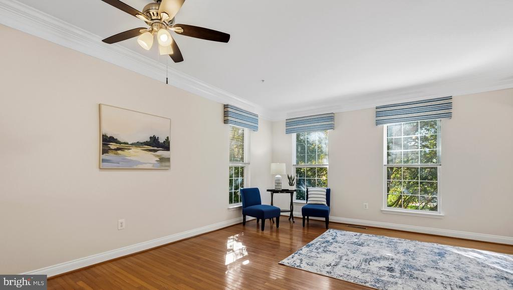 2201 KIMBALL PLACE