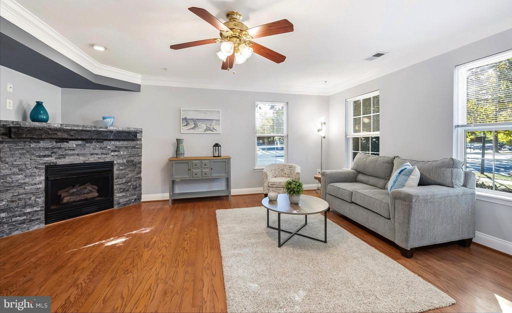 2201 KIMBALL PLACE