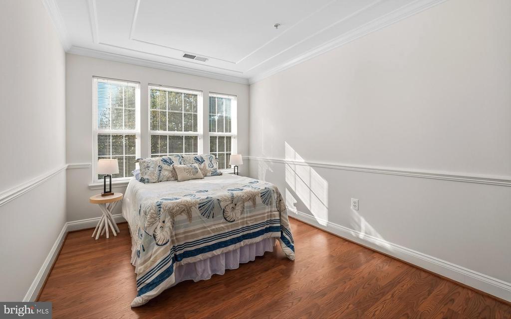 2201 KIMBALL PLACE