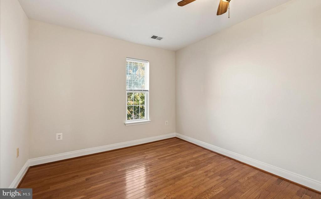2201 KIMBALL PLACE