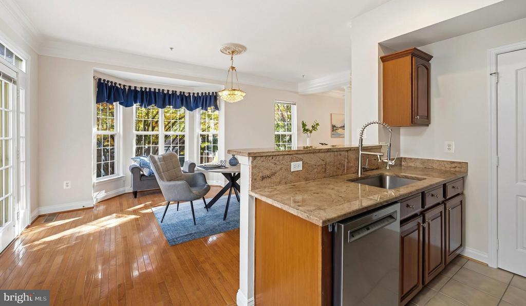 2201 KIMBALL PLACE
