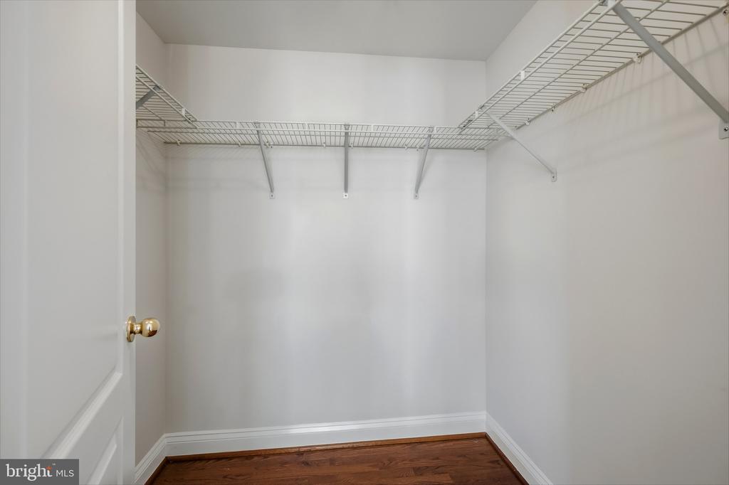2201 KIMBALL PLACE