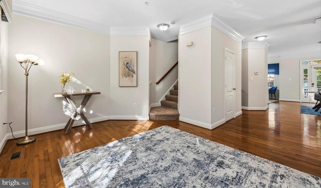 2201 KIMBALL PLACE