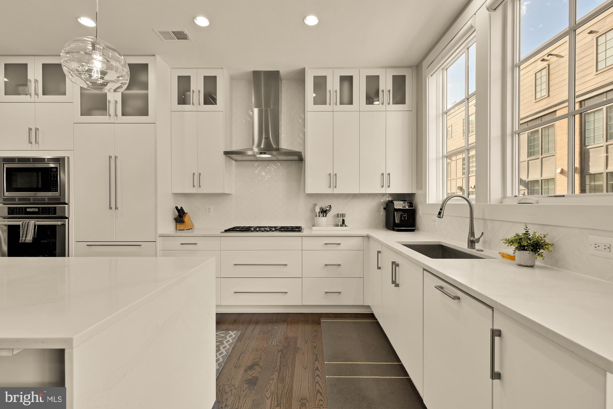 3685 CHEVY CHASE LAKE DRIVE