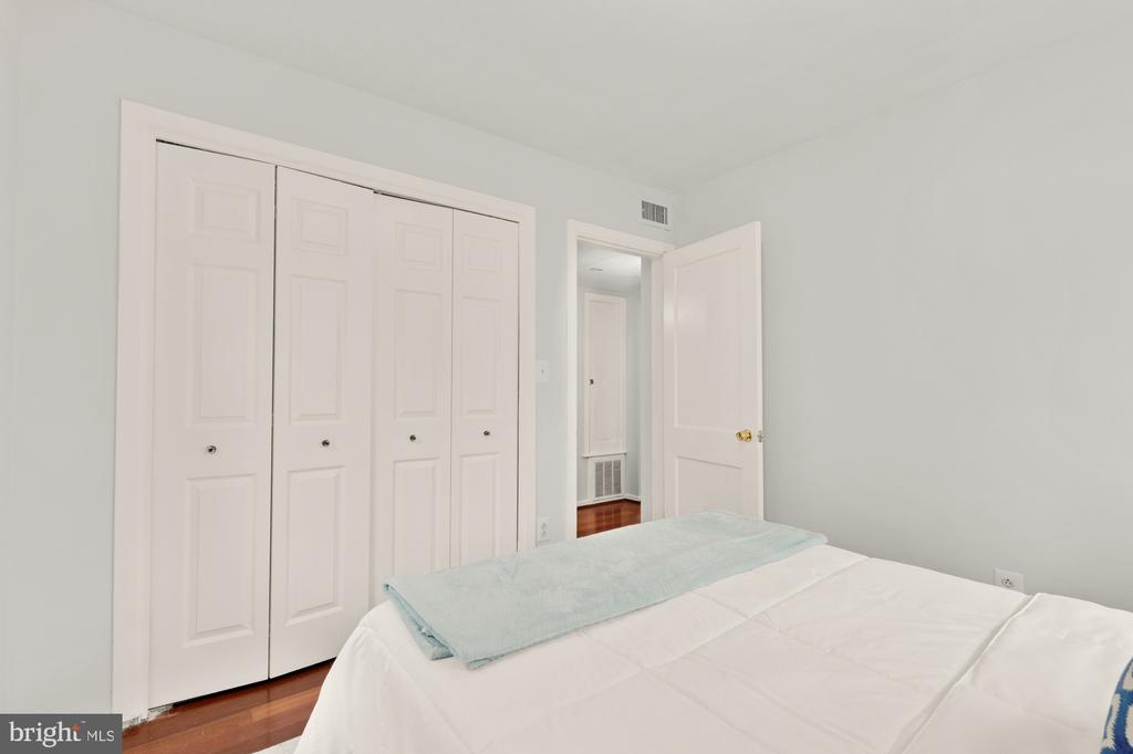 6209 Queens Chapel Rd