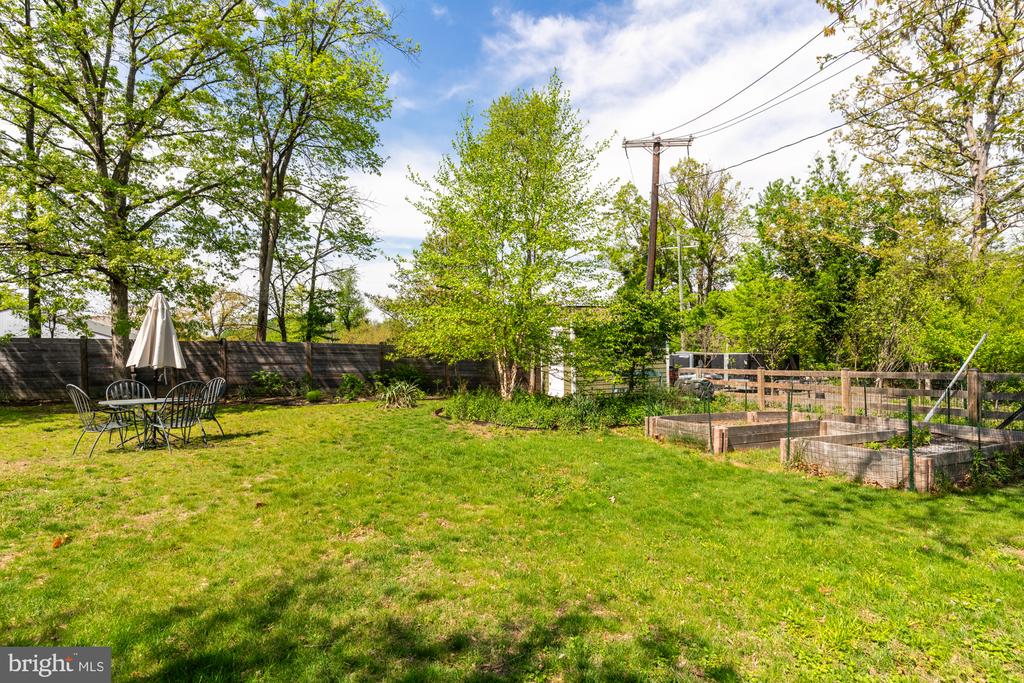 3403 Cheverly