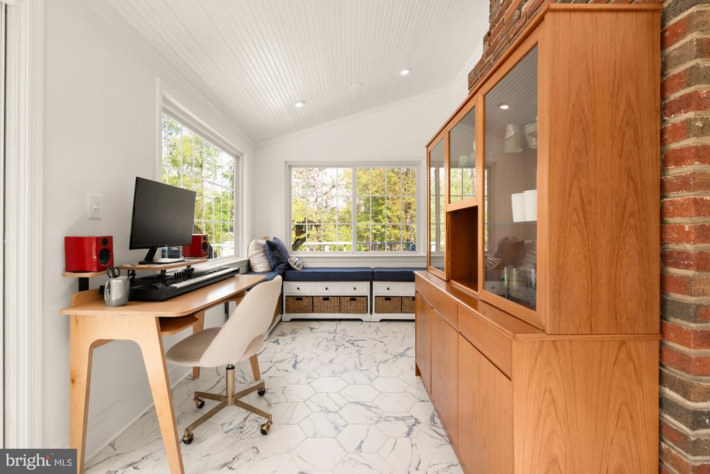 3403 Cheverly