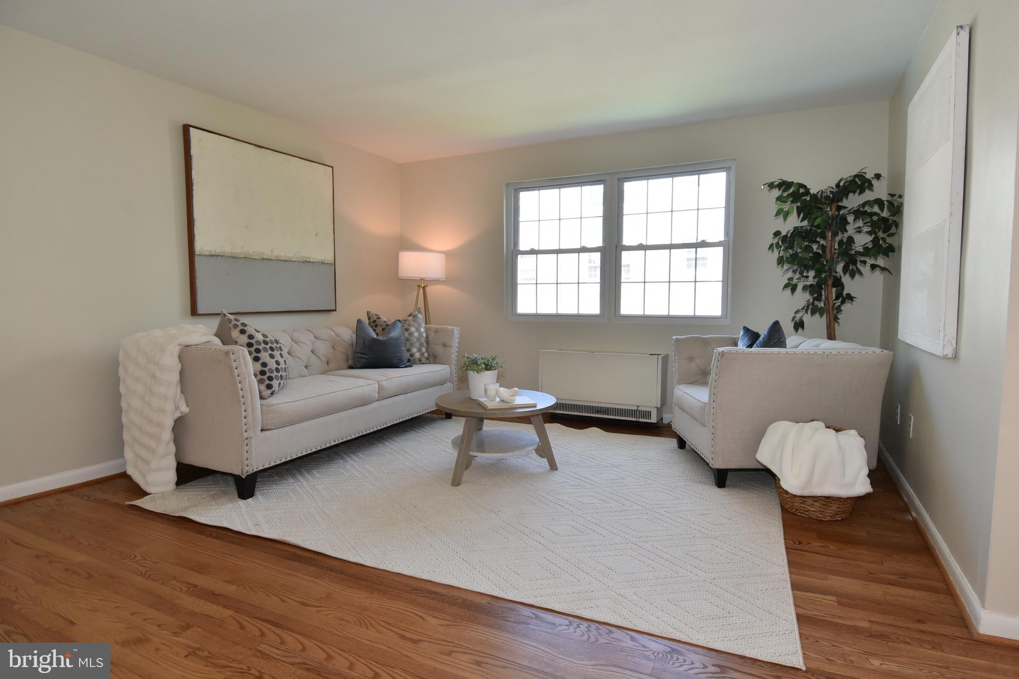 2028 Vermont St N #203