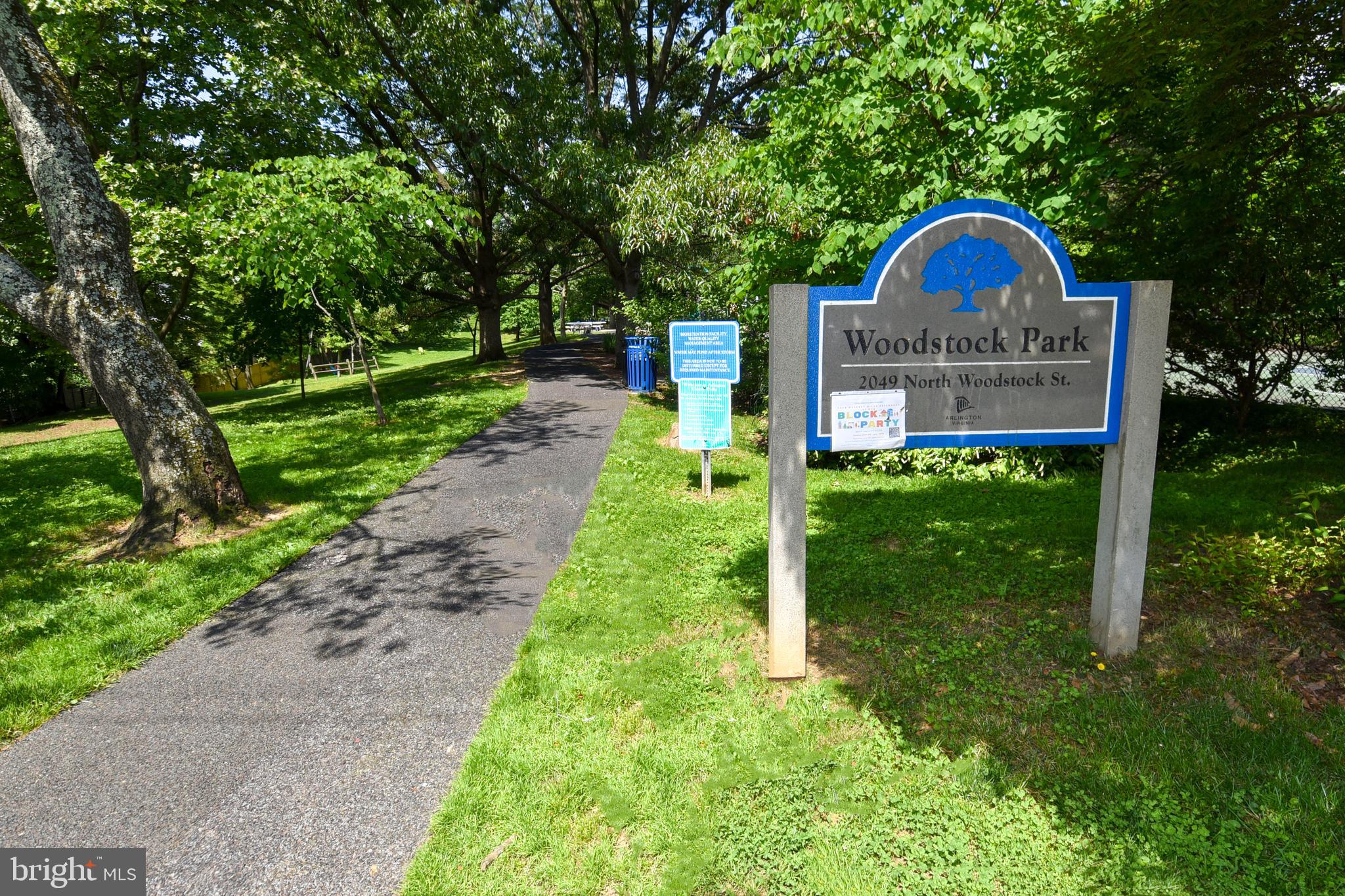 2028 Vermont St N #203