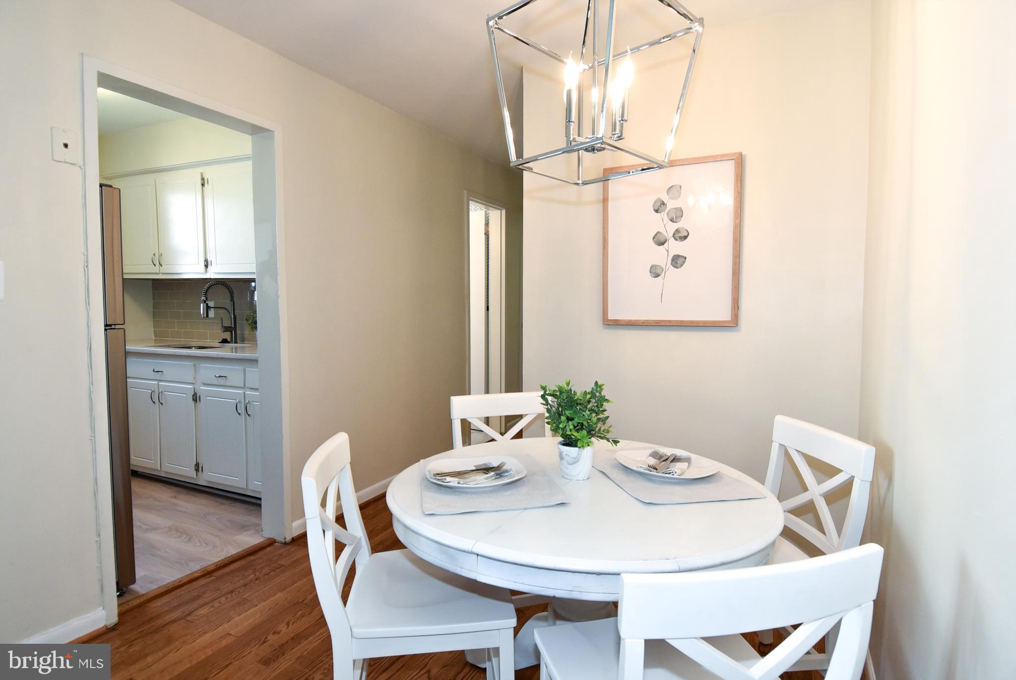 2028 Vermont St N #203