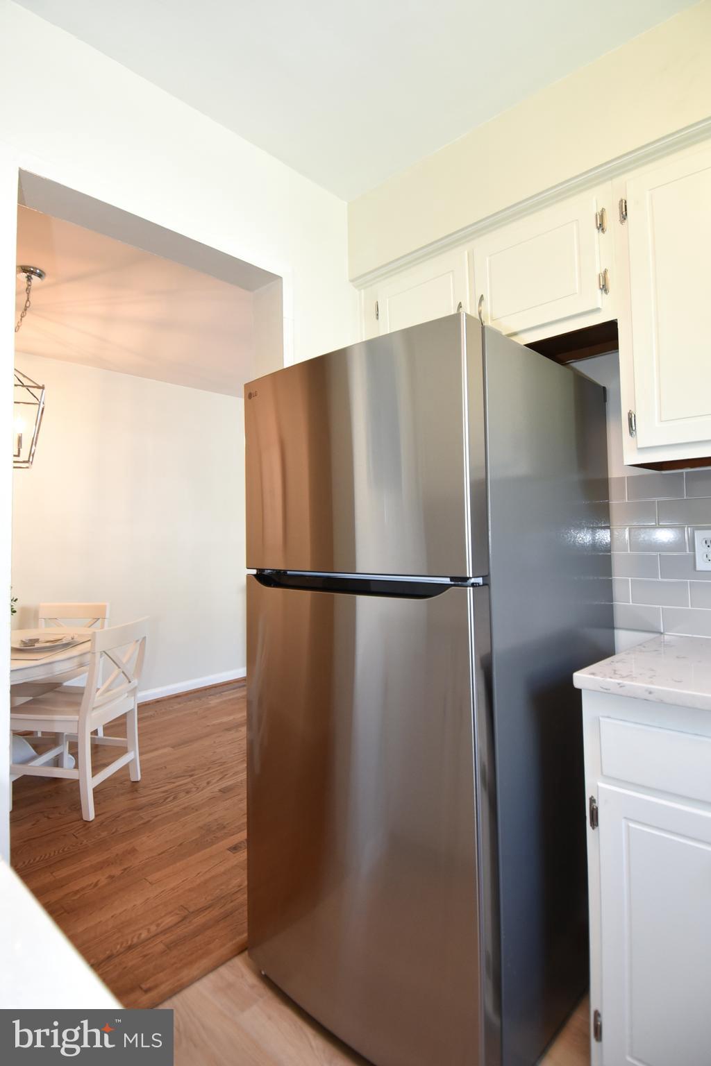 2028 Vermont St N #203