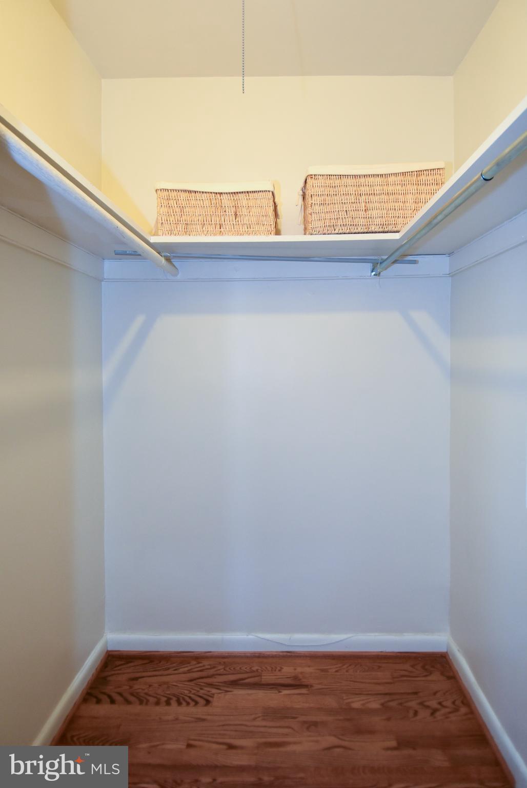 2028 Vermont St N #203