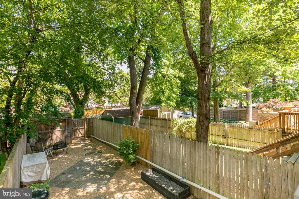 514 E Alexandria Ave