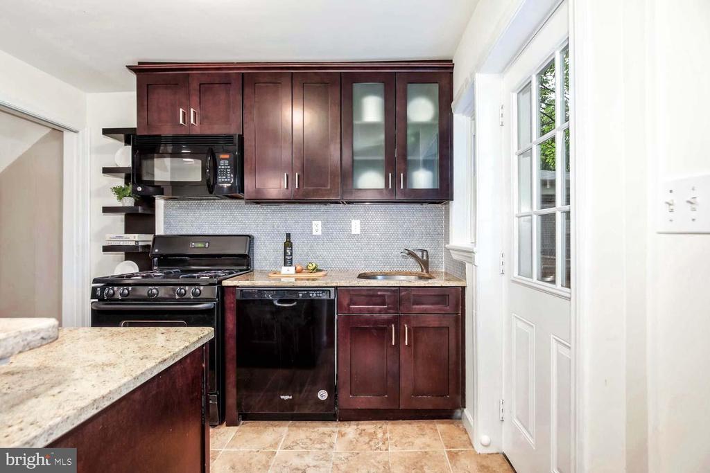 514 E Alexandria Ave