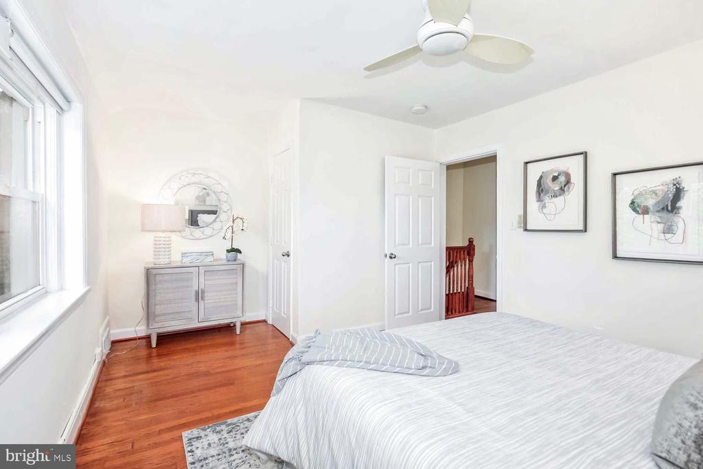 514 E Alexandria Ave