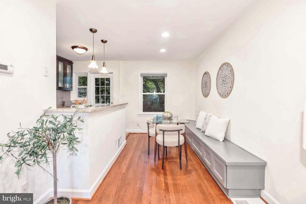 514 E Alexandria Ave