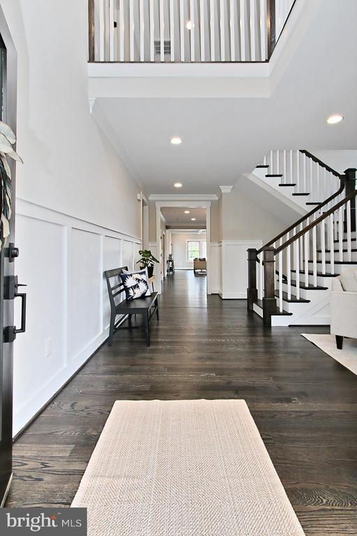 1204 Seaton Ln