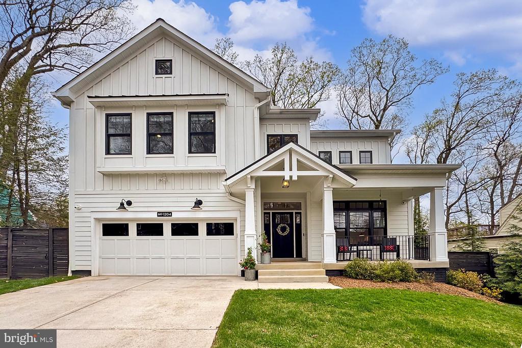 1204 Seaton Ln