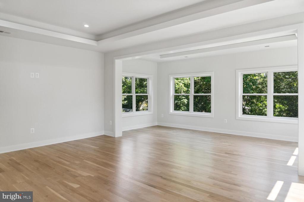 6705 McCrea Pl