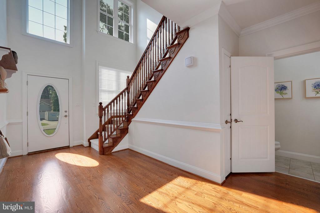 2862 Rosemary Ln