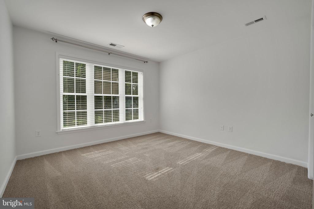 2862 Rosemary Ln