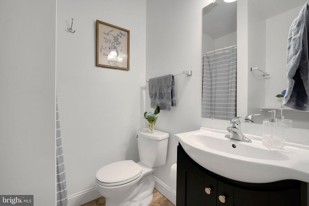 2862 Rosemary Ln