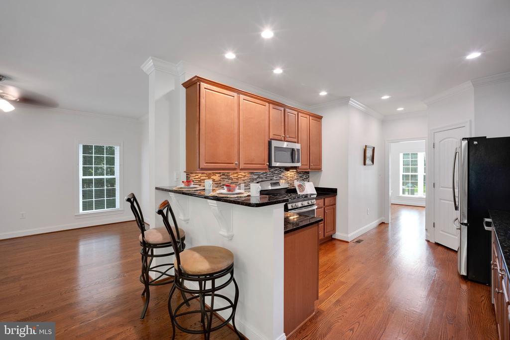 2862 Rosemary Ln