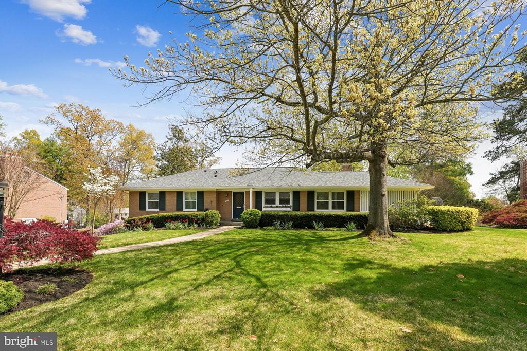 7407 GATEWOOD COURT