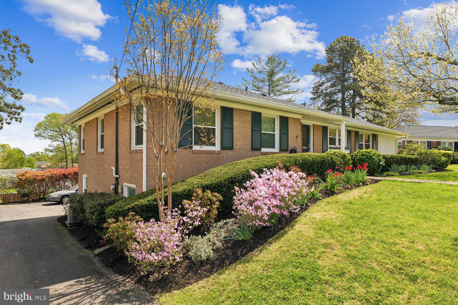 7407 GATEWOOD COURT