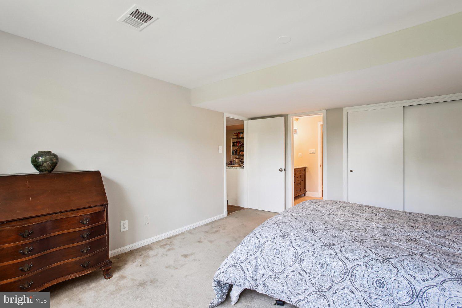 7407 GATEWOOD COURT