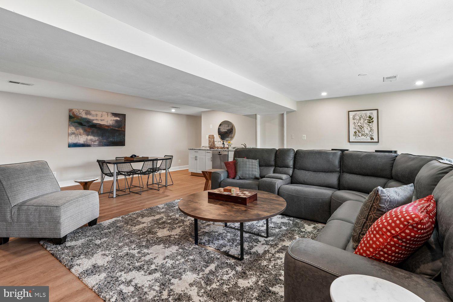7407 GATEWOOD COURT