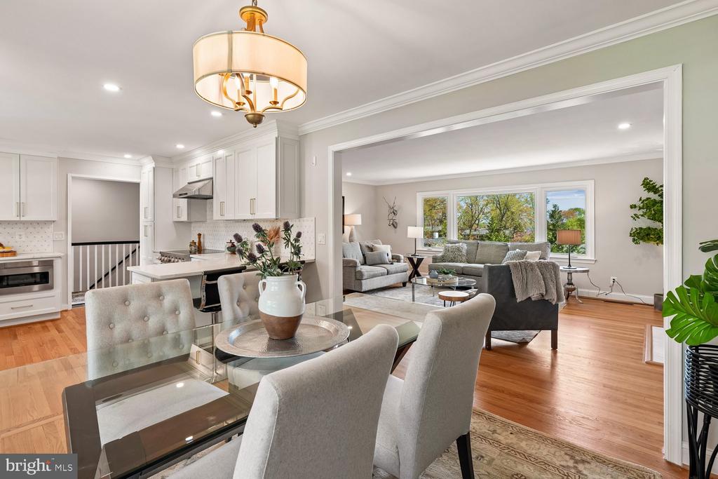 7407 GATEWOOD COURT