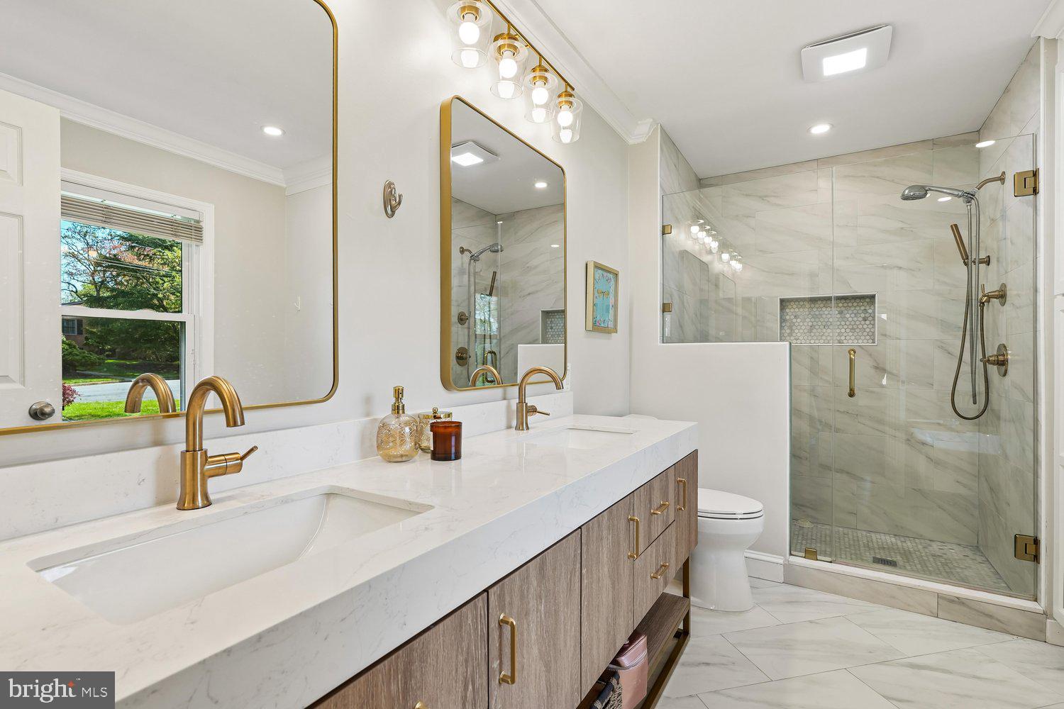 7407 GATEWOOD COURT