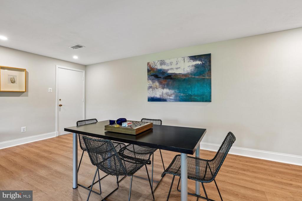 7407 GATEWOOD COURT