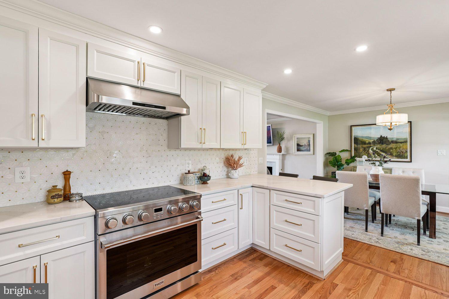 7407 GATEWOOD COURT