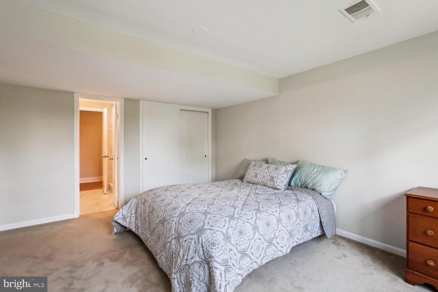 7407 GATEWOOD COURT