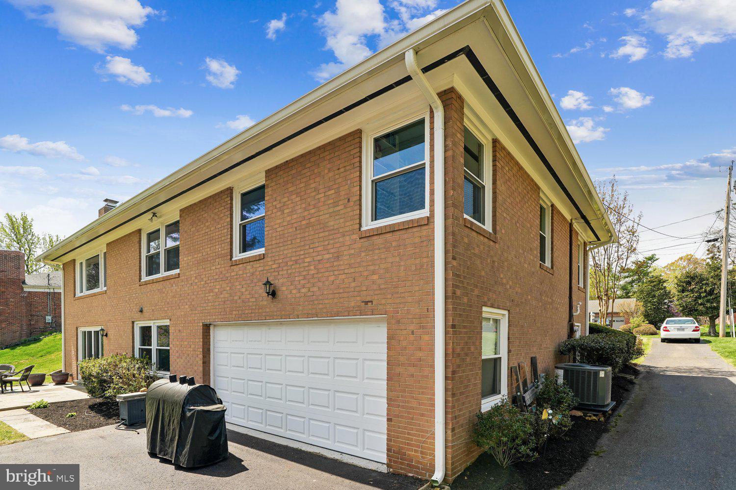 7407 GATEWOOD COURT