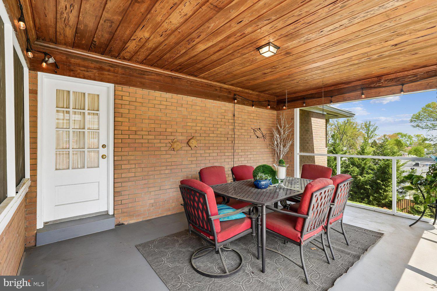 7407 GATEWOOD COURT