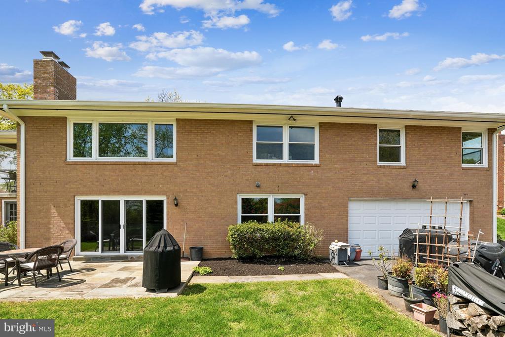 7407 GATEWOOD COURT