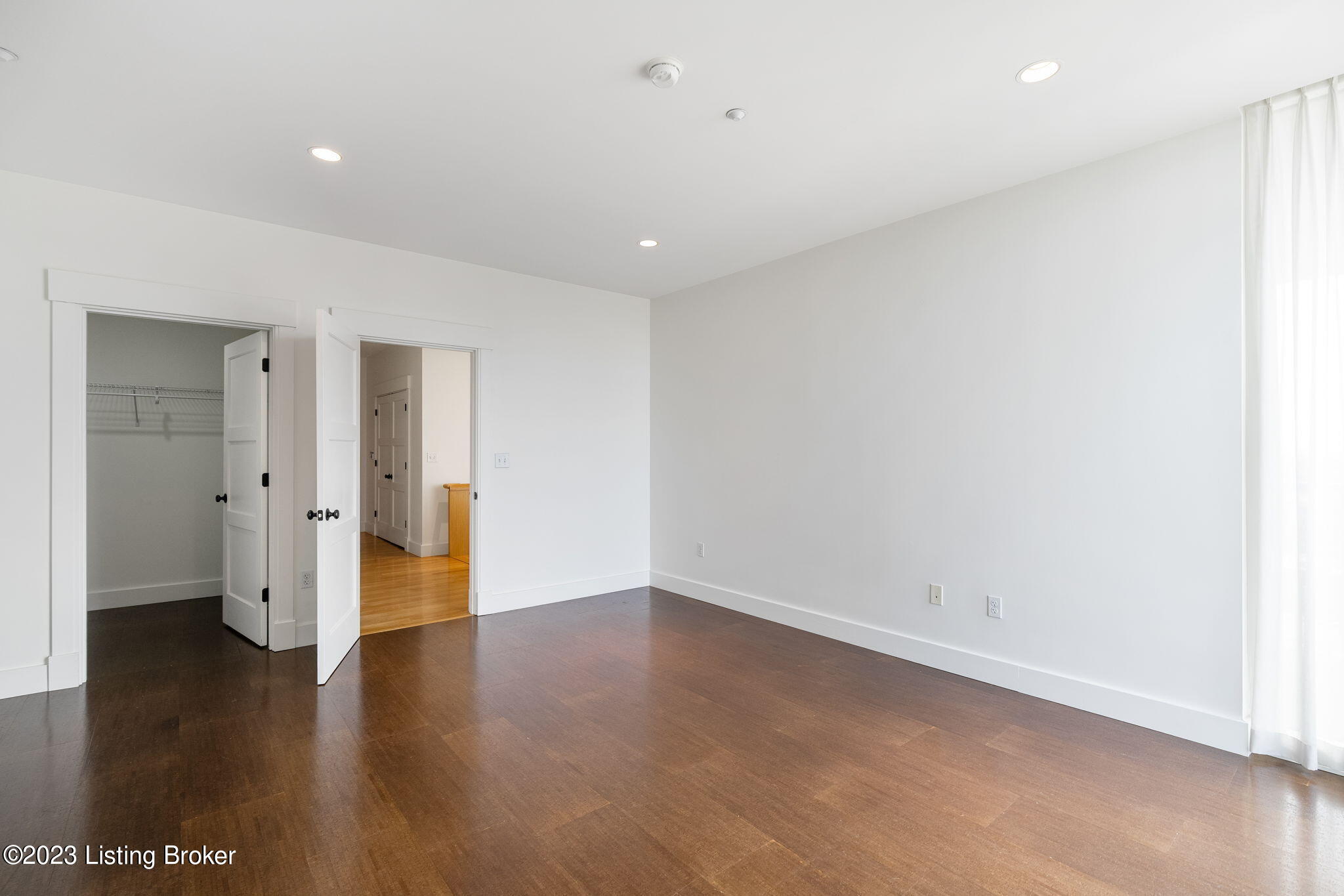 222 E Witherspoon St, 1702