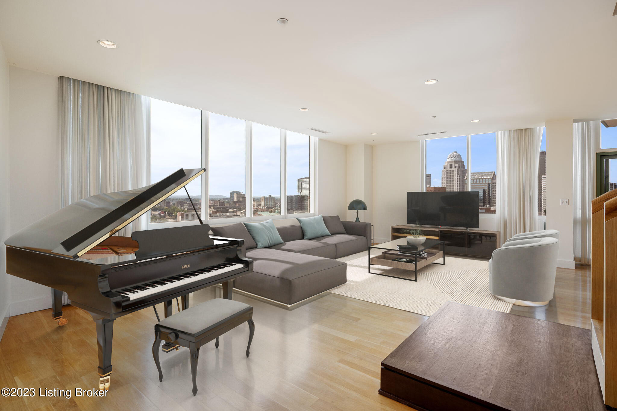 222 E Witherspoon St, 1702