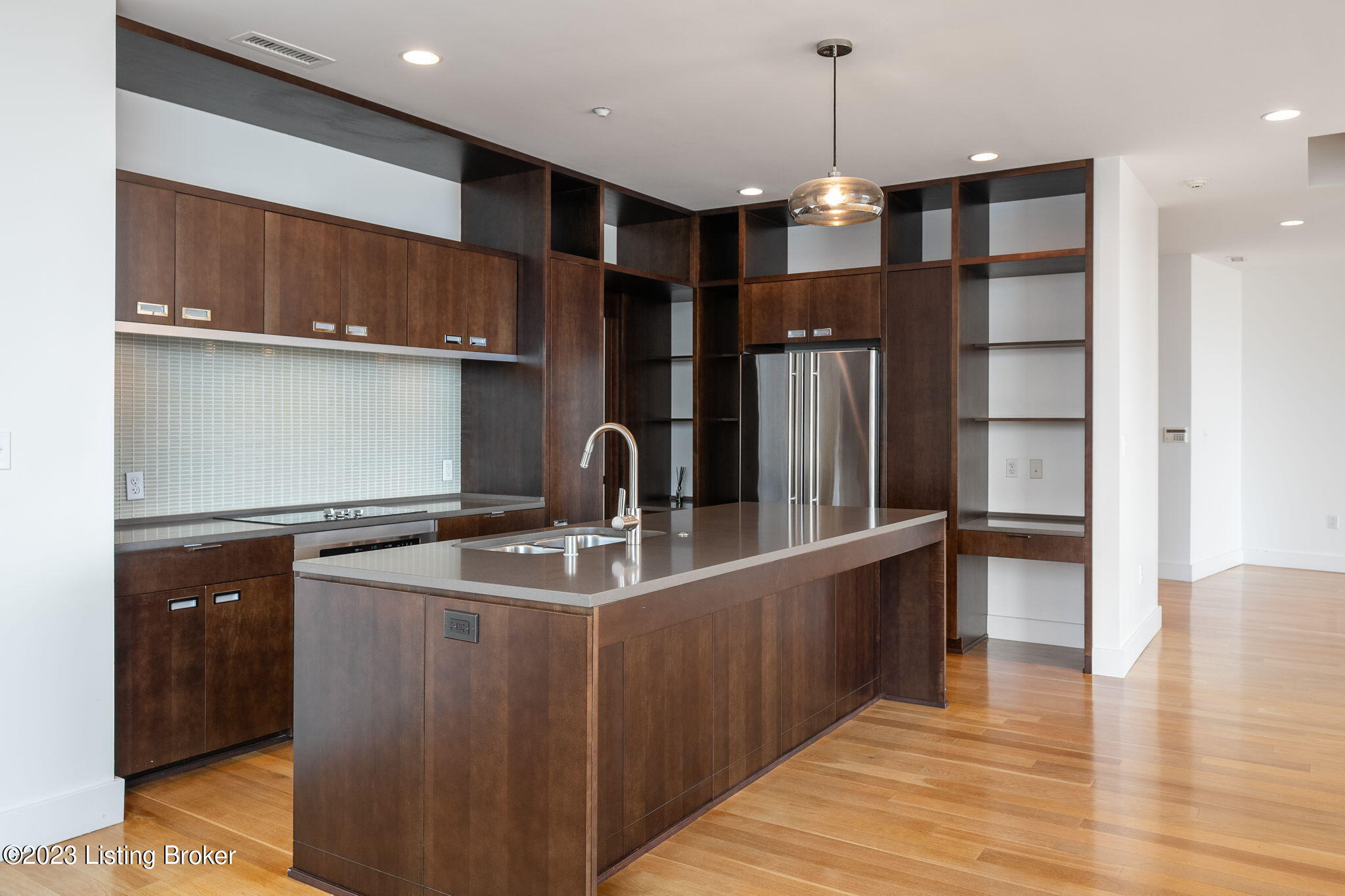 222 E Witherspoon St, 1702