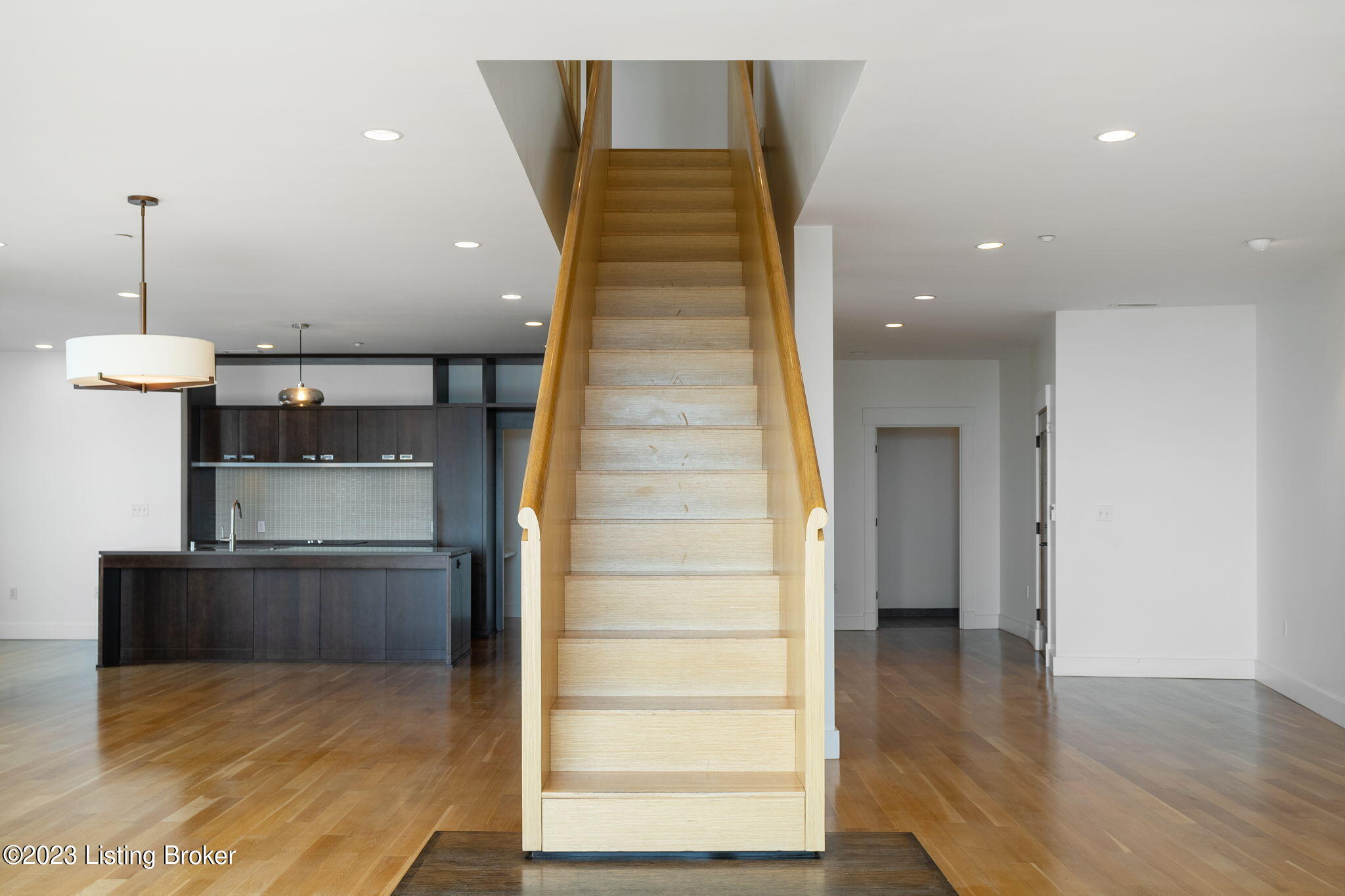 222 E Witherspoon St, 1702